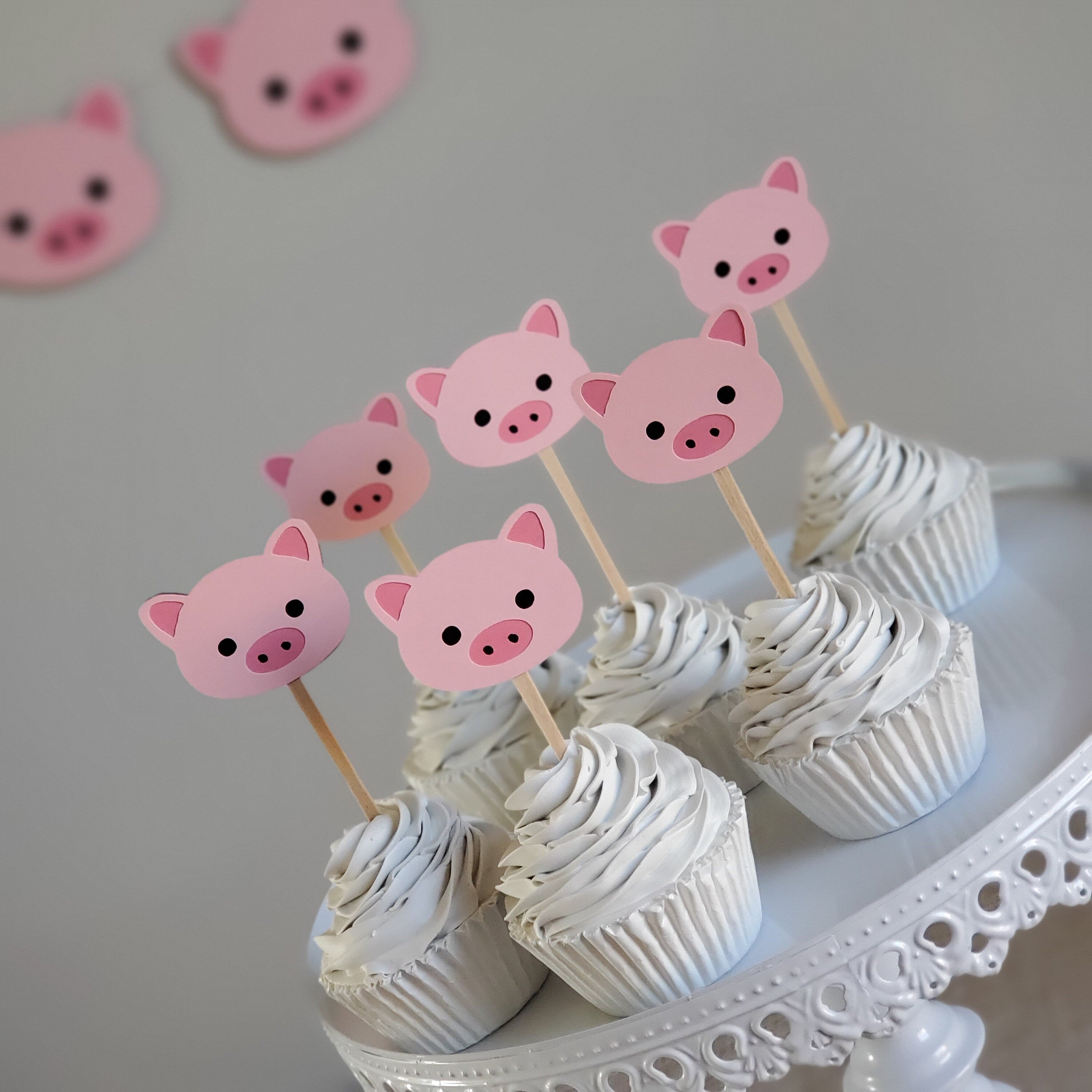 Pig Birthday Banner, Pig First Birthday, Pig High Chair Birthday Banner, Pig One Birthday Banner, Custom Pig Banner