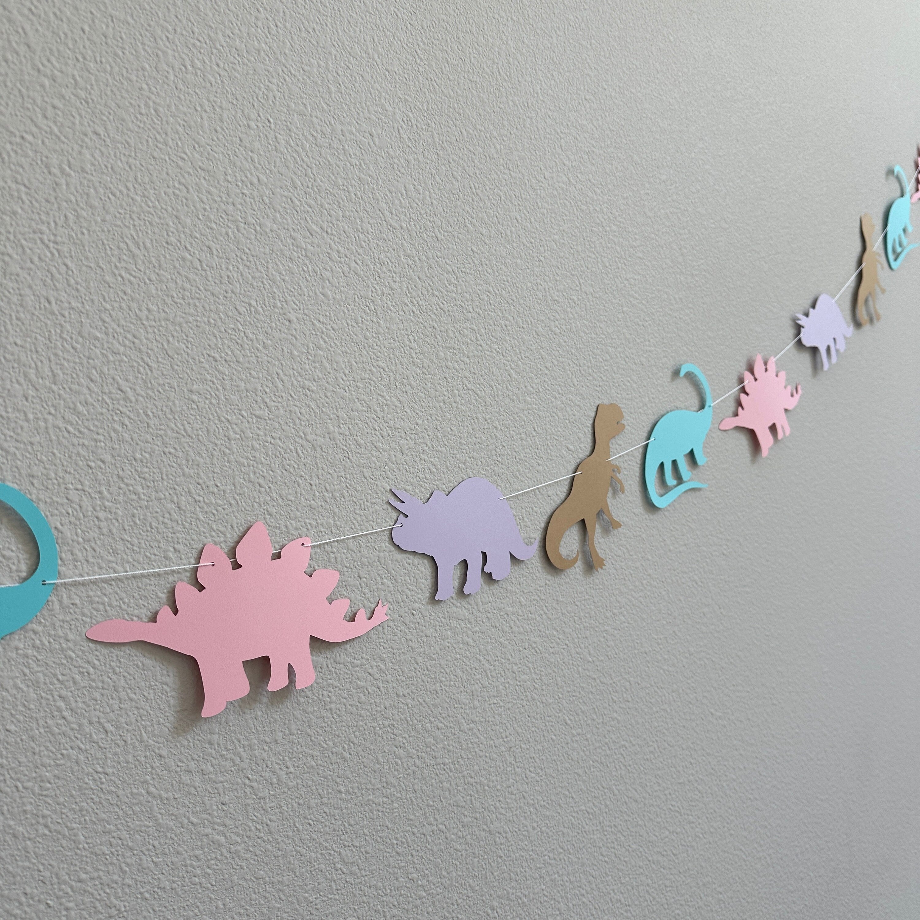 Dinosaur Garland, Dinosaur Decorations, Pastel Dinosaurs, Pink Dinosaur Decorations, Girl&#39;s Dinosaur Party Decorations