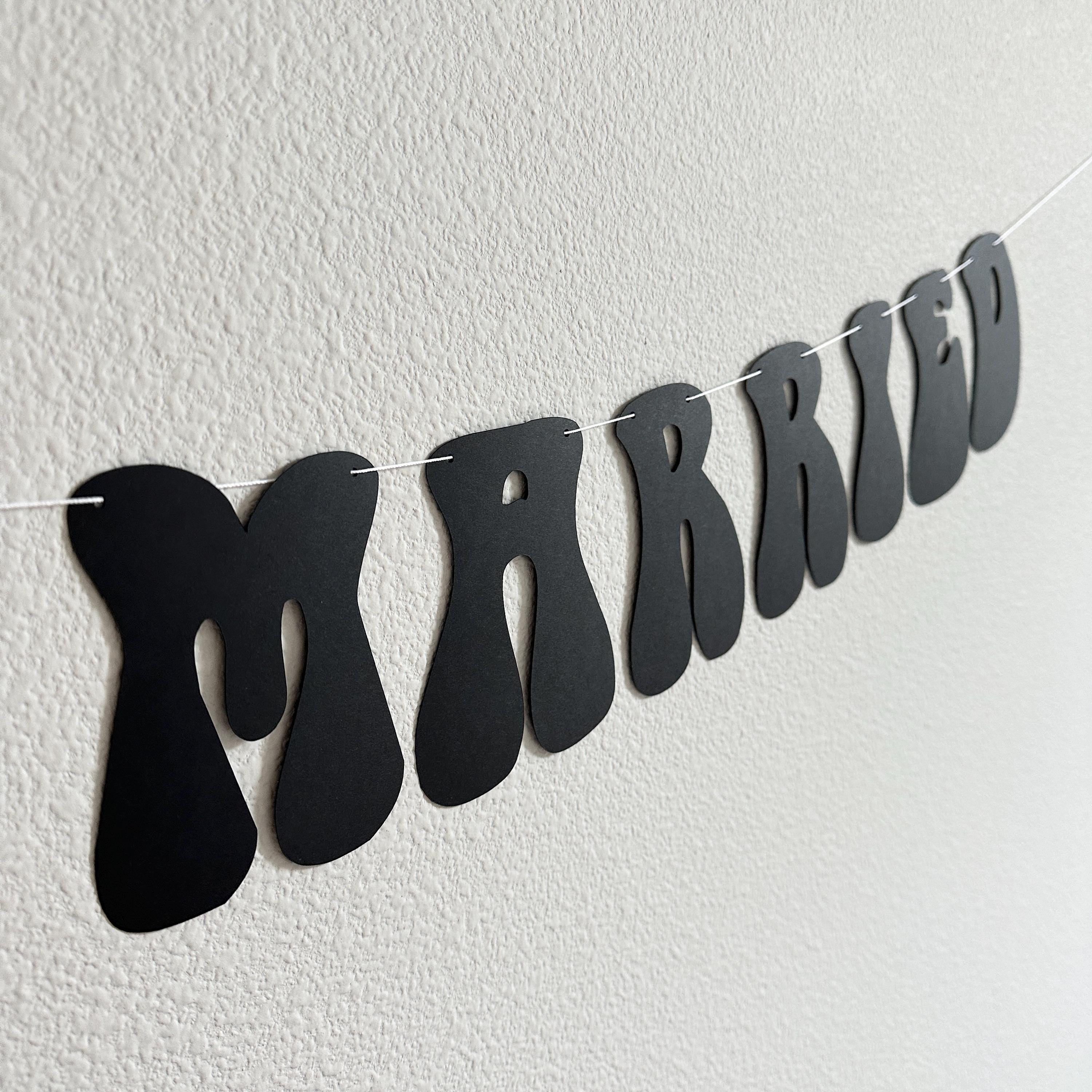 Just Married, Just Married Banner, Just Married Decorations, Just Married Sign, Sweetheart Table Backdrop, Retro Wedding Decoration Ideas