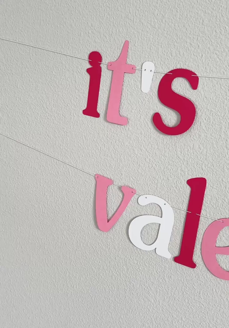 It&#39;s Giving Valentine&#39;s, It&#39;s Giving Valentine&#39;s Banner Decorations, Valentine&#39;s Day Party, Valentine&#39;s Day Decorations