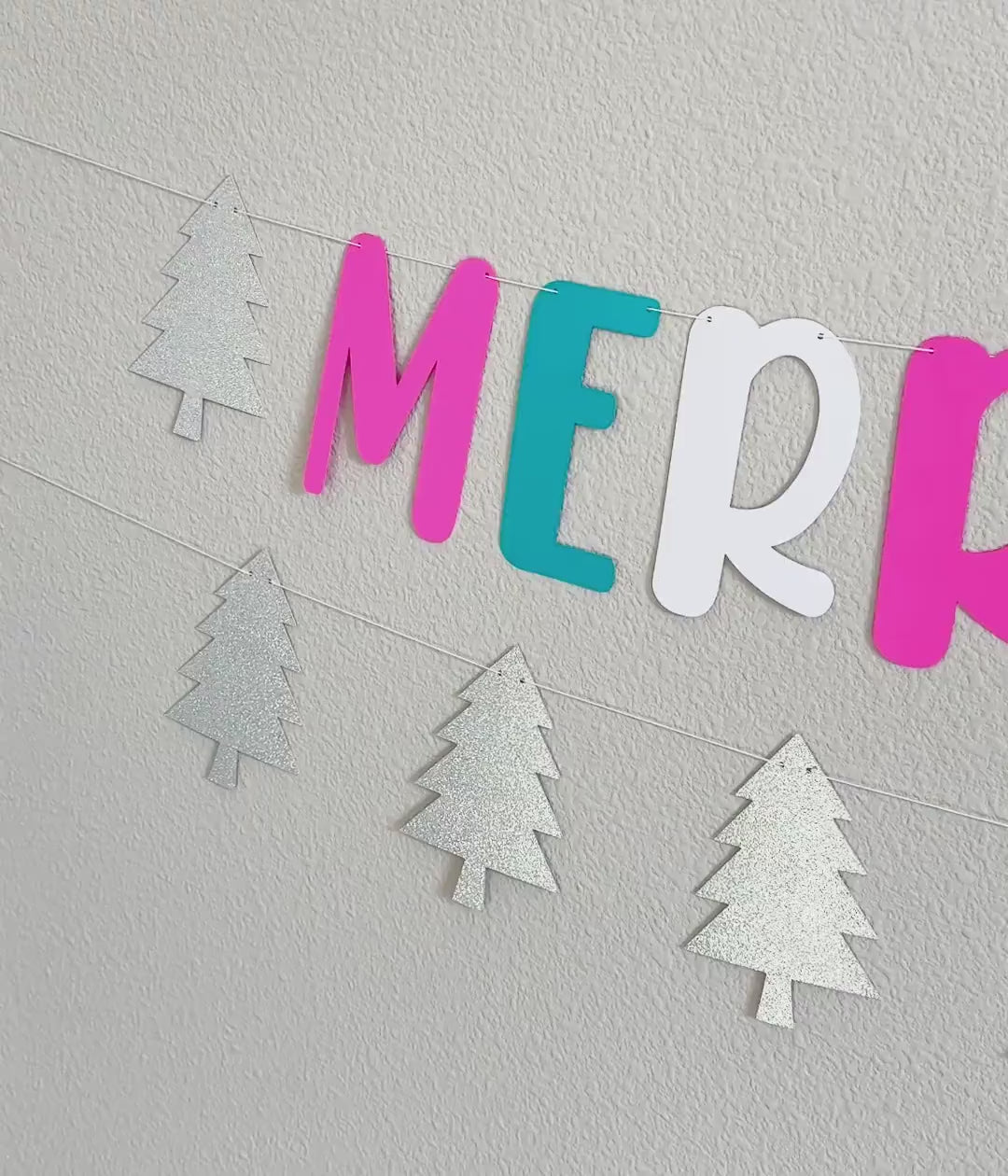 Merry Birthday Banner, Christmas Birthday Decorations, December Birthday Ideas, Merry Birthday, Christmas Birthday Banner